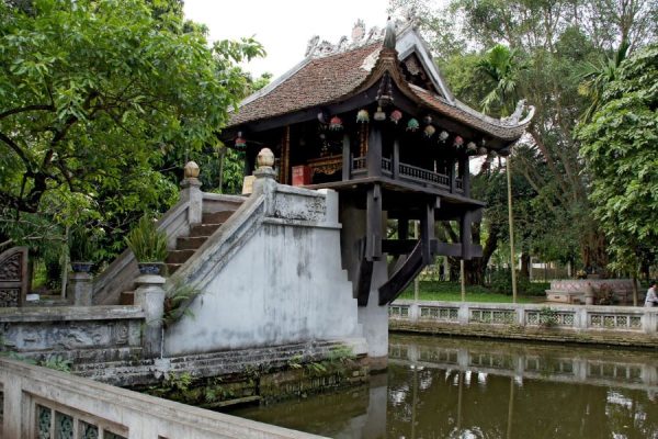 one pillar pagoda in hanoi vietnam