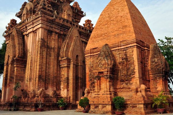 po nagar temple in nha trang