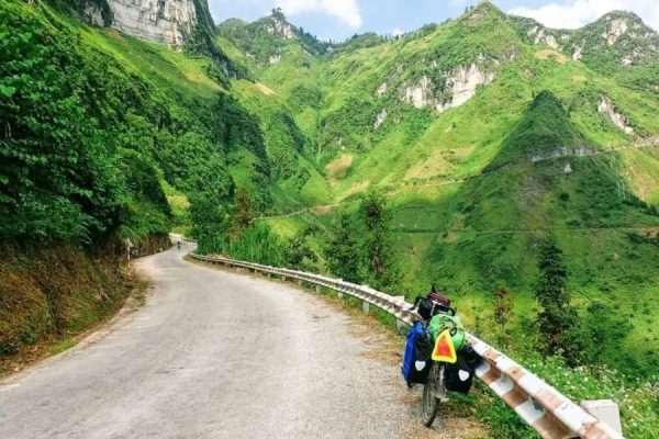 vietnam adventure tour to ma li peng pass