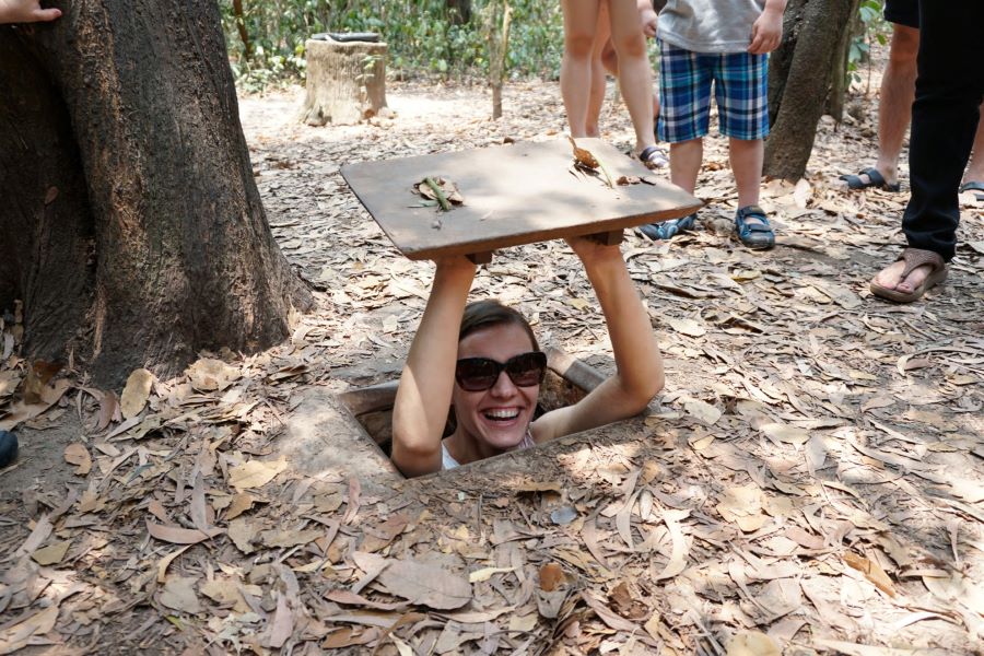 vietnam travel packages for family to cu chi tunnels
