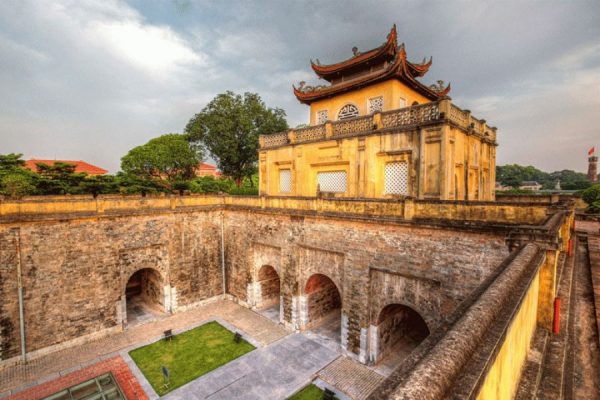 vietnam vacation to thang long imperial citadel