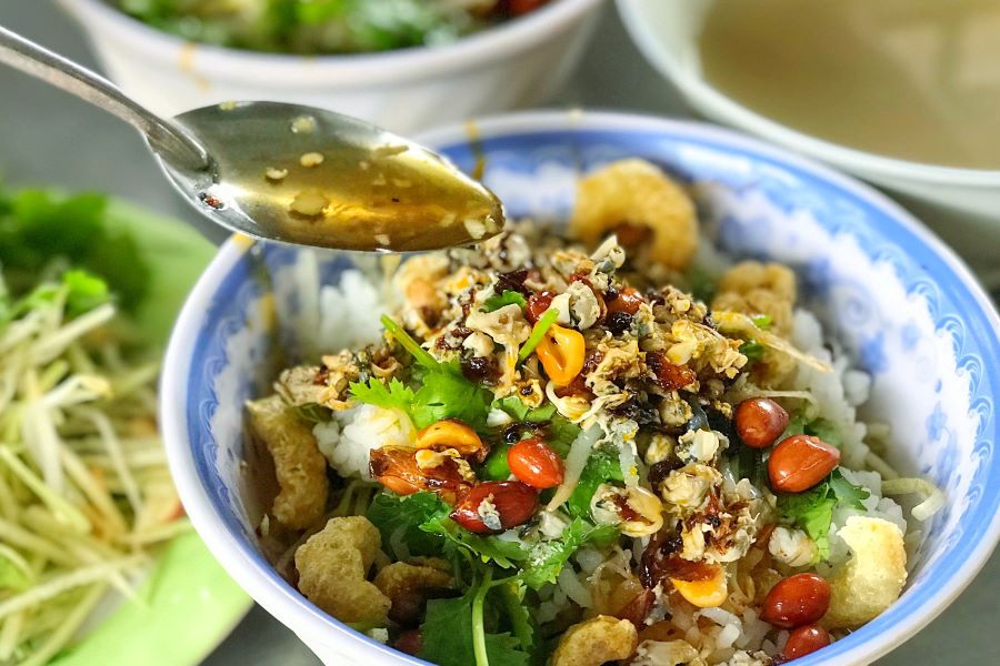 Hue Tiny Mussel vietnam culinary tour