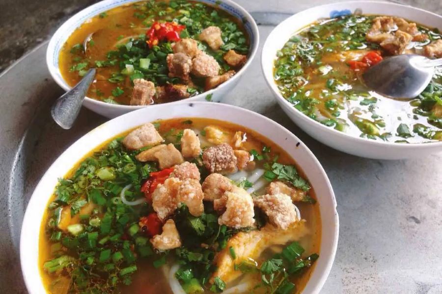 Nam Pho Thick Noodle Soup vietnam food tour