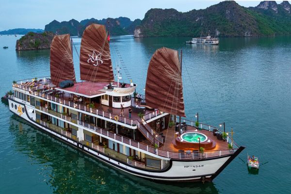 Vietnam Classic Tours