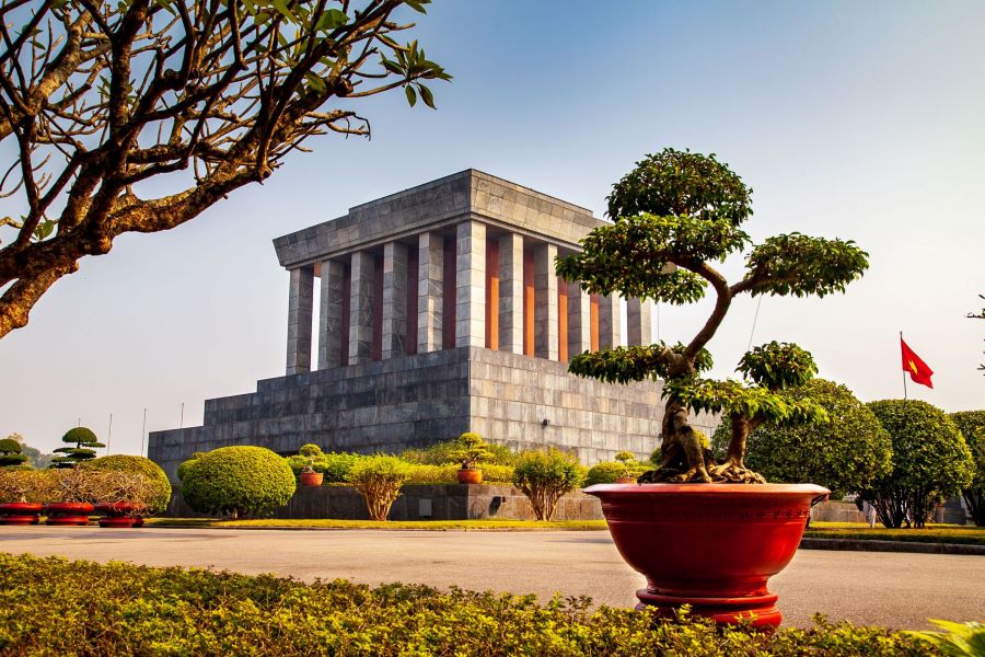 hanoi city tours to hanoi mausoleum