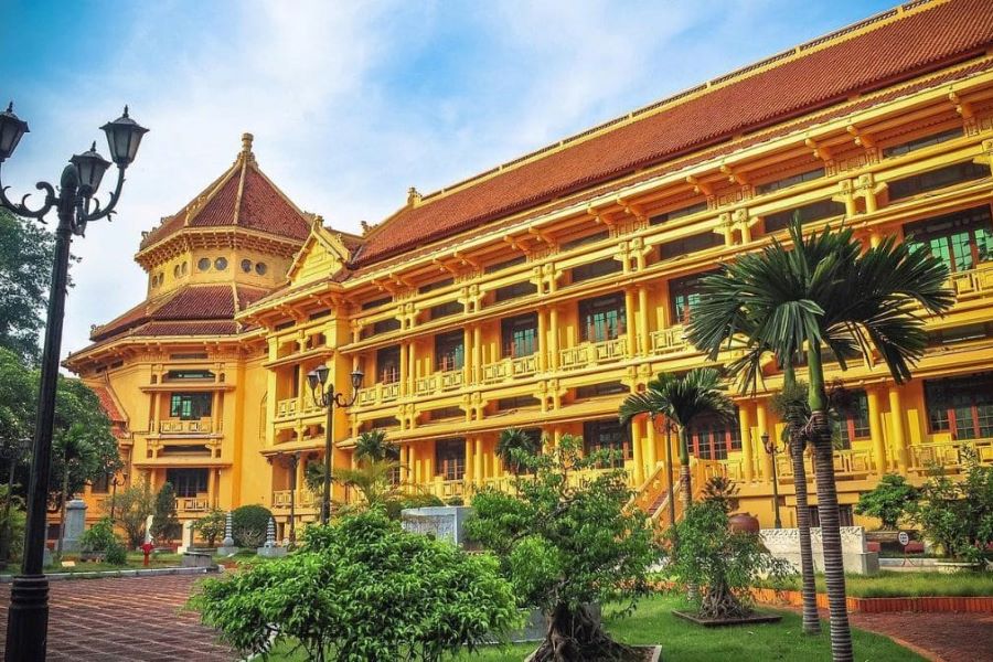hanoi tours to vietnam historical museum