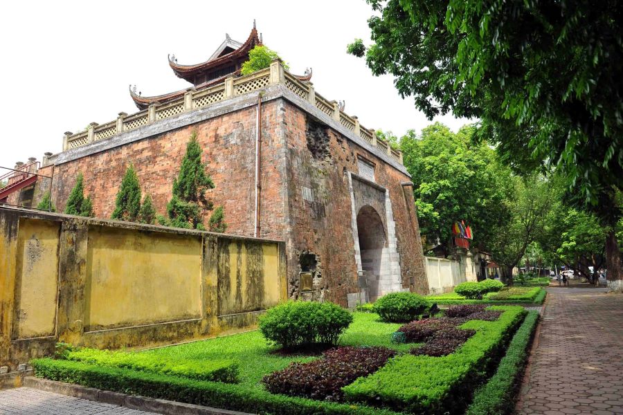 hanoi tours vietnam to the imperial citadel