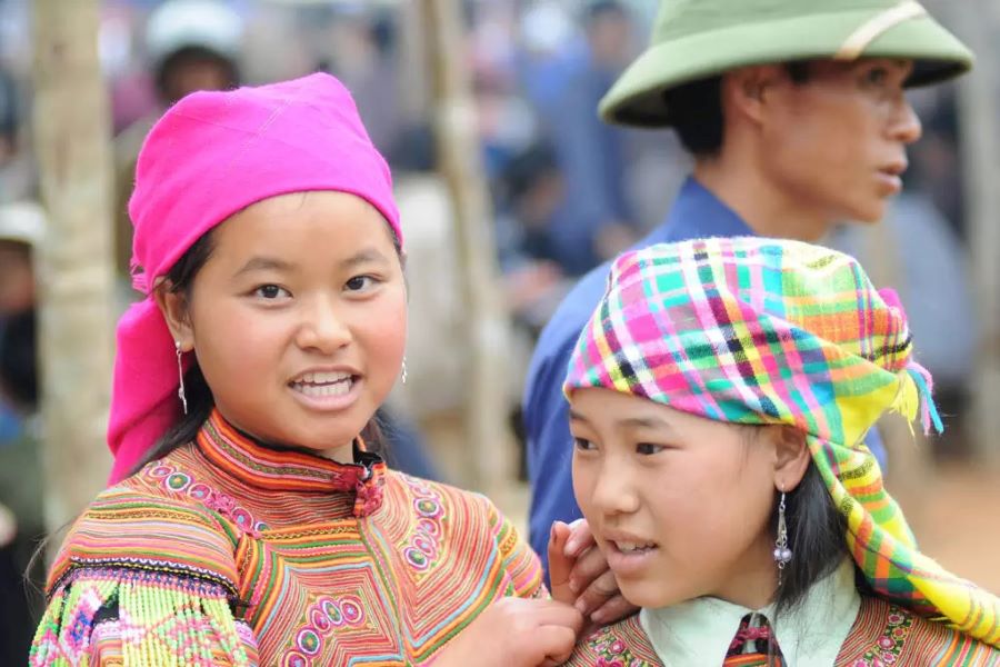 local people in sapa tours