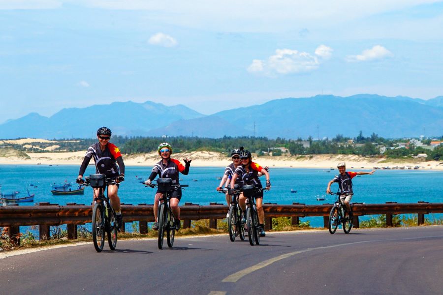 vietnam cycling holidays to hai van pass