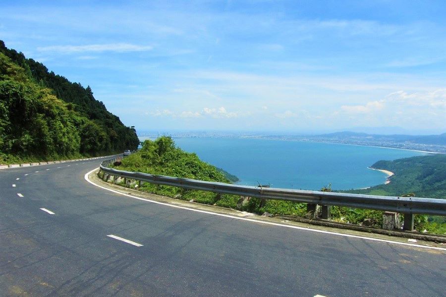 danang day tours to hai van pass