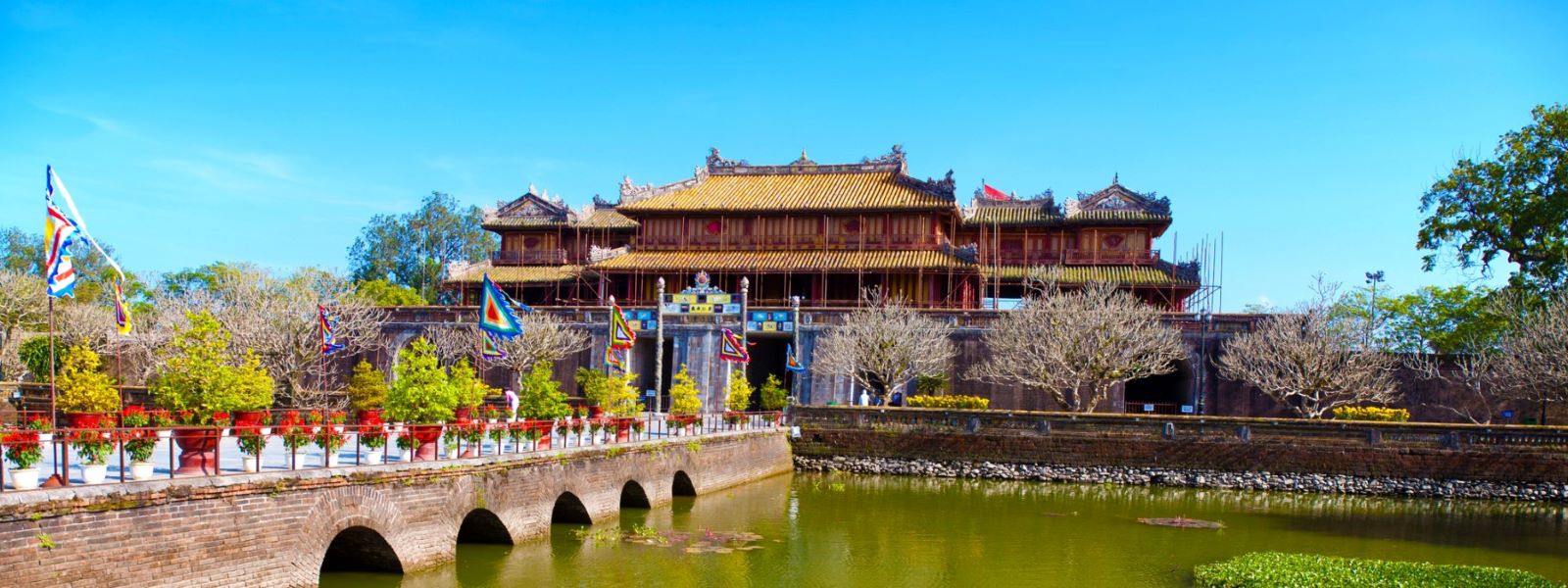 hue tours bg