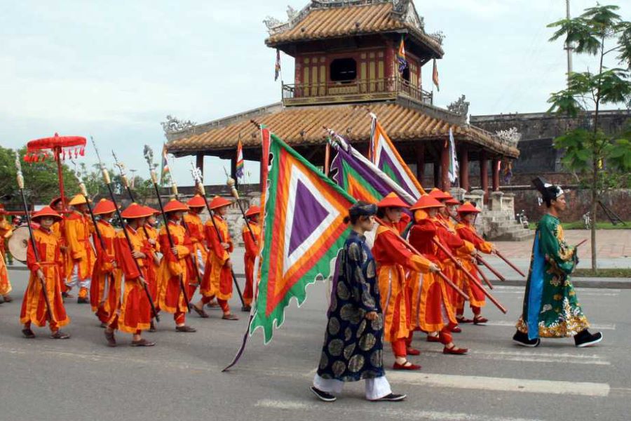 hue tours with culture