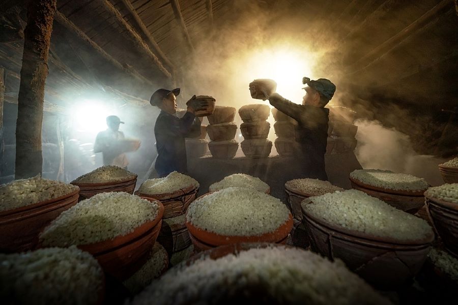 nam dinh trips to salt village