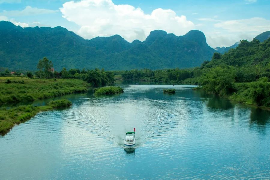 quang binh tours to son river