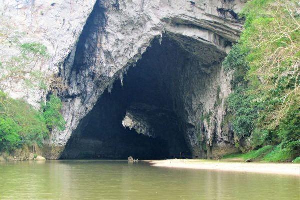 head to puong cave