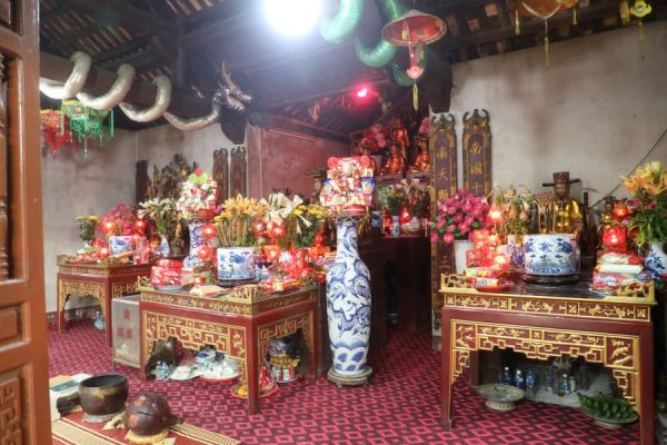 inside an ma temple