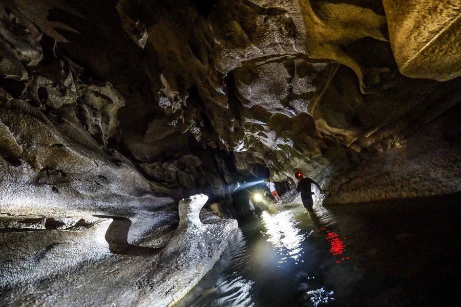 tham phay cave
