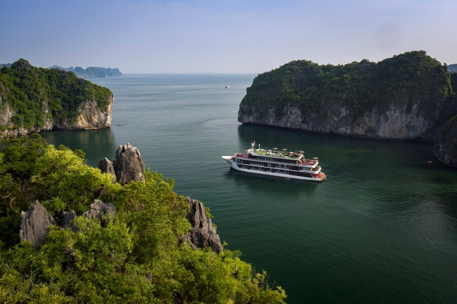 Dora Cruise Halong Bay - Cruise Tours