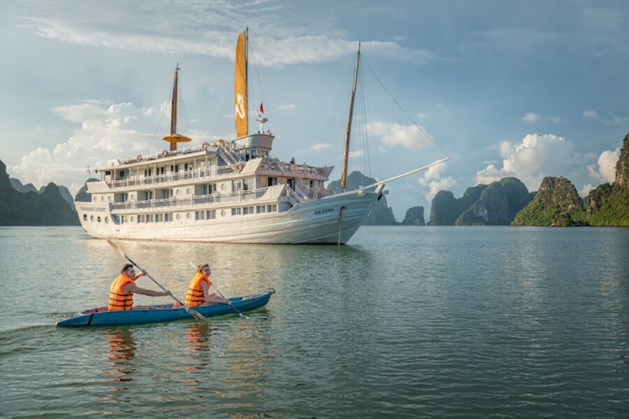 Paradise Sails Cruise Kayaking Halong Bay Tours