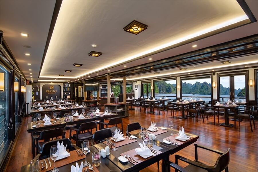 Restaurant Peony Cruise - Halong Bay Cruise Tours