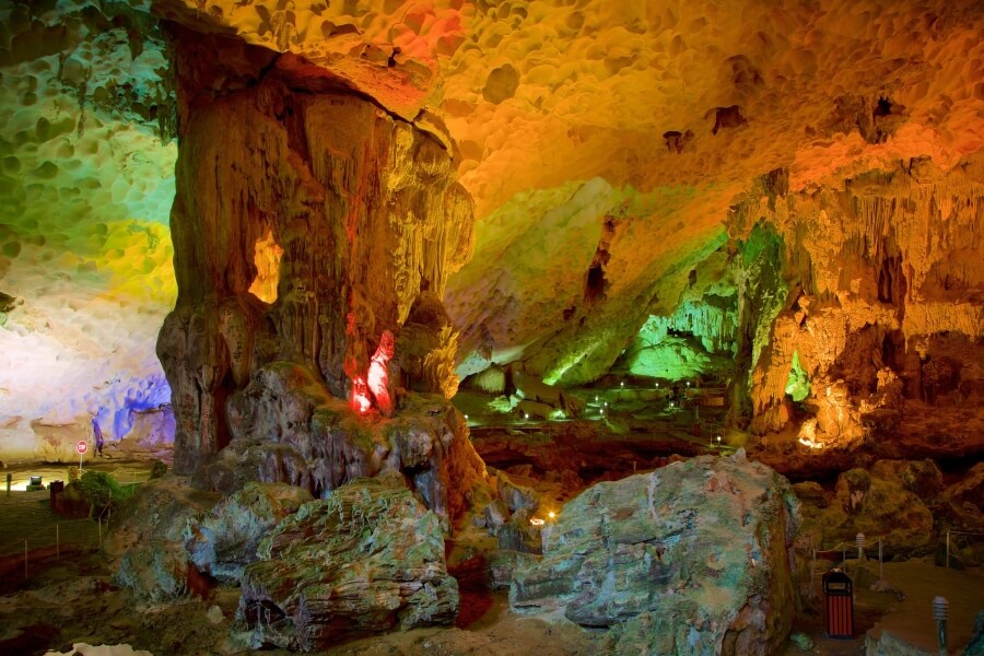 Sung Sot Cave - Halong Bay Cruise Tours