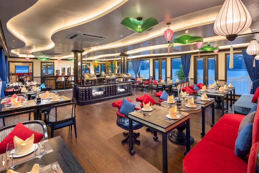 Verdure Lotus Luxury Cruise Restaurant