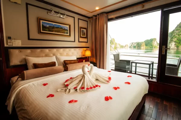 swan cruise halong bay 1