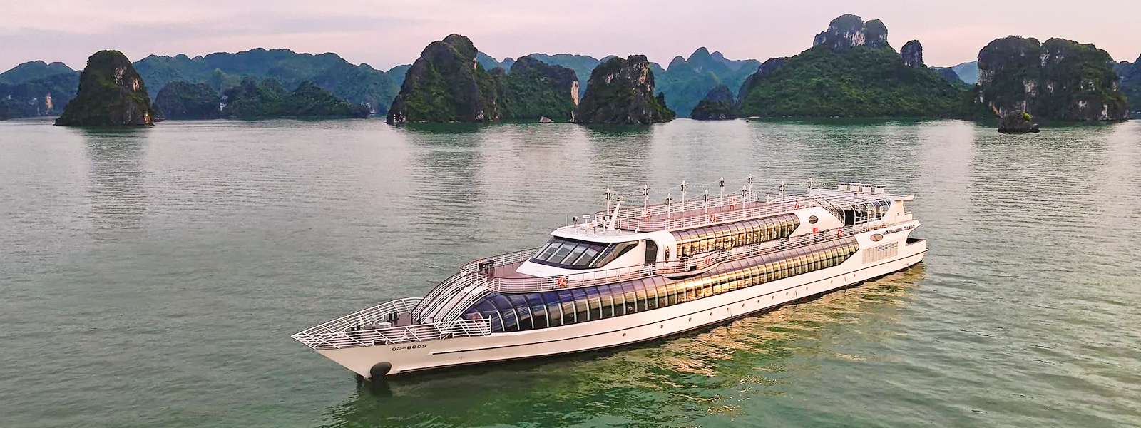 Paradise Delight Dining Cruise - Vietnam vacation