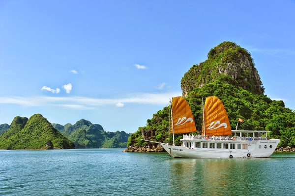 Paradise Explorer Cruise - Halong Bay Tours