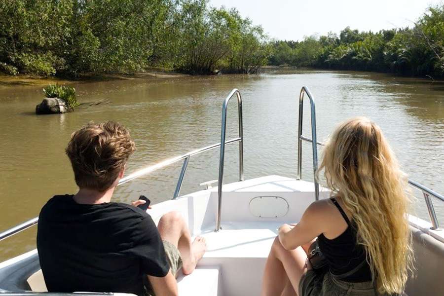 Cu Chi Tunnels by speedboat tour