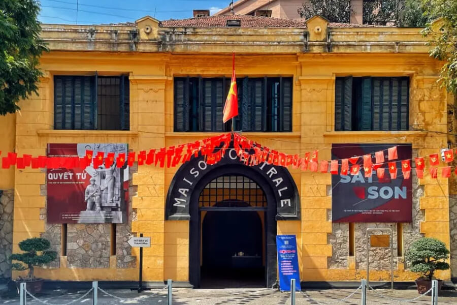 Explore the Capital Hanoi - Hoa Lo Prison Museum - Hanoi Shore Excursions