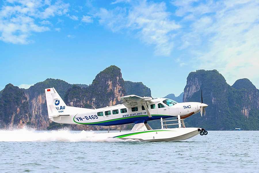 Hai Au seaplane - Halong Bay shore excursions
