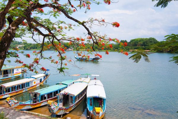 Hue’s River Cruise & Royal Tombs and Folk Song - Hue Shore Excursions