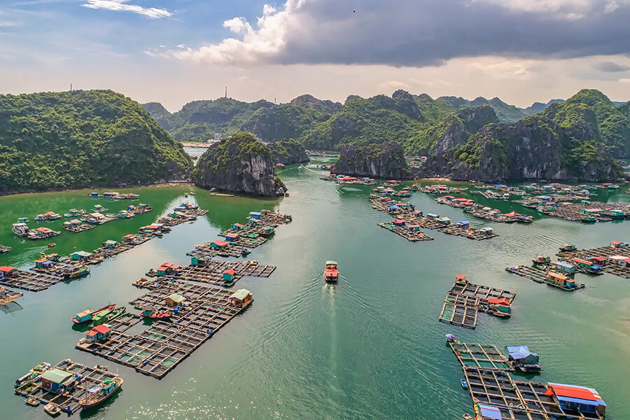 Lan Ha Bay - Halong Bay Cruise Tours