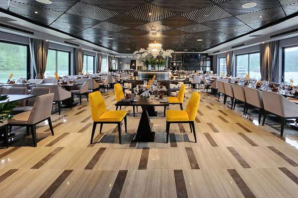 Restaurant on Elite of the Seas Cruise