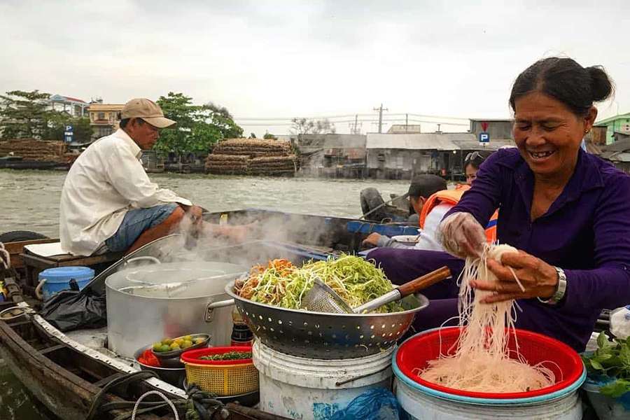 Cai Rang Floating Market - Vietnam vacation package