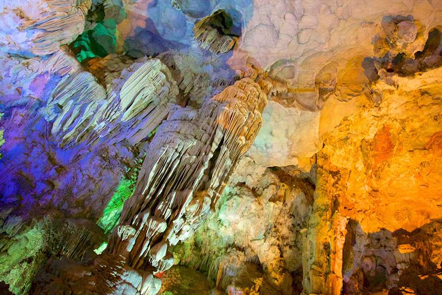 Dau Go Cave,Halong Bay - Indochina tour