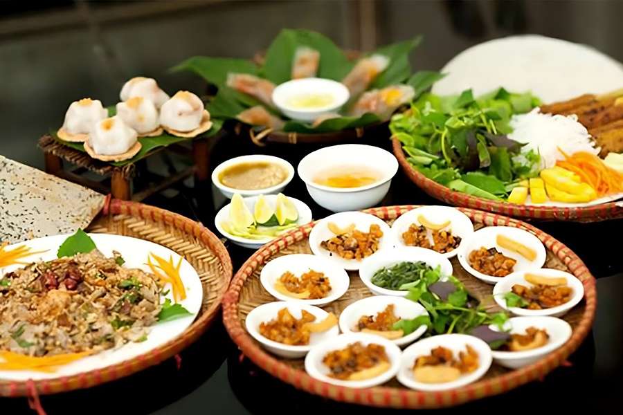 Hue Street Food Tour -Indochina tour