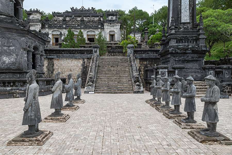 King Khai Dinh's Tomb - Vietnam tours