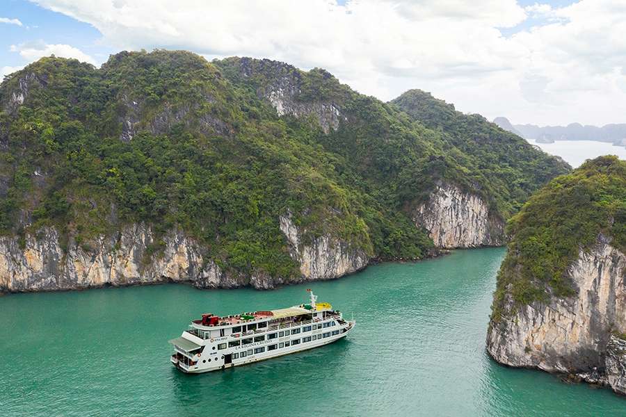 La Regina Royal Cruise Vietnam - Indochina tour