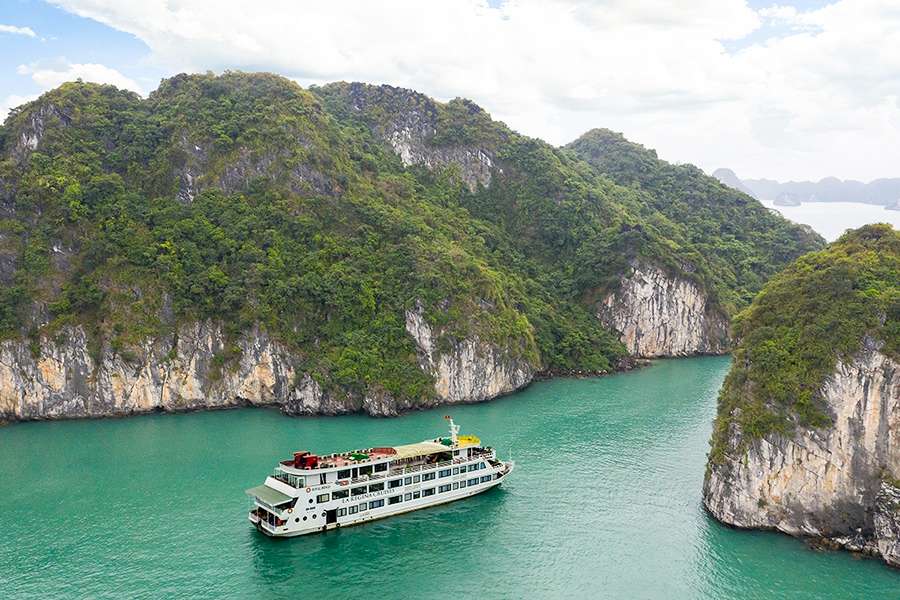 La Regina Royal Cruise - Vietnam vacation