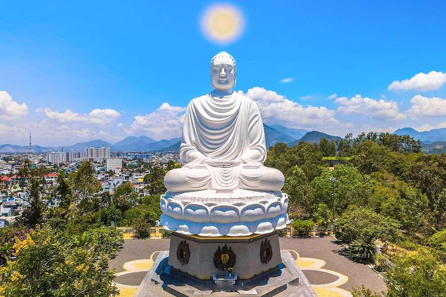 Long Son Pagoda- Vietnam family vacation