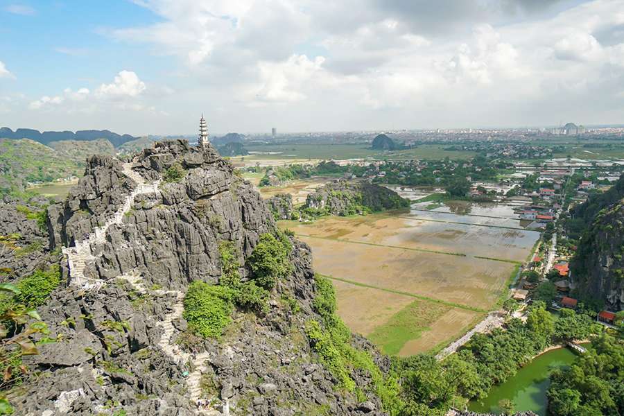 Mua Cave - Vietnam tours