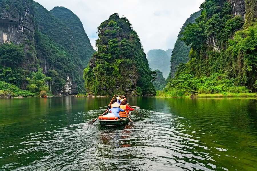 Trang An Eco-Tourism Complex-Vietnam vacation