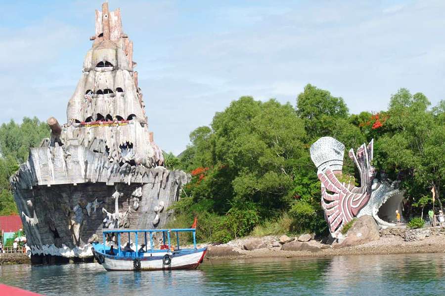 Tri Nguyen Aquarium - Vietnam vacation package