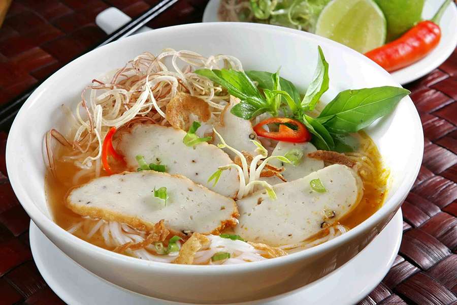 Banh Canh Cha Ca - Nha Trang tour