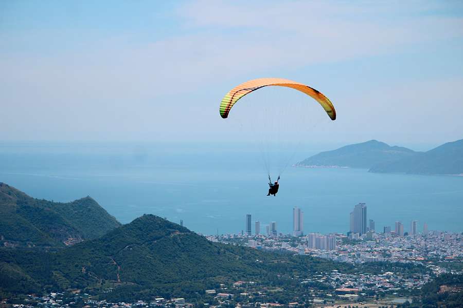 Paragliding in Nha Trang - Nha Trang tour