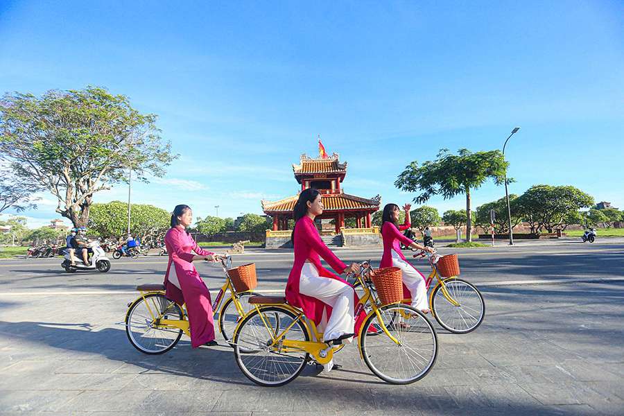 Cycling around Hue-Hue shore excursions