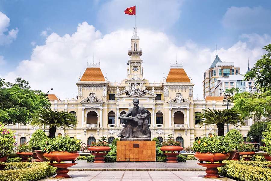 Ho Chi Minh City Hall - Phu My shore excursions