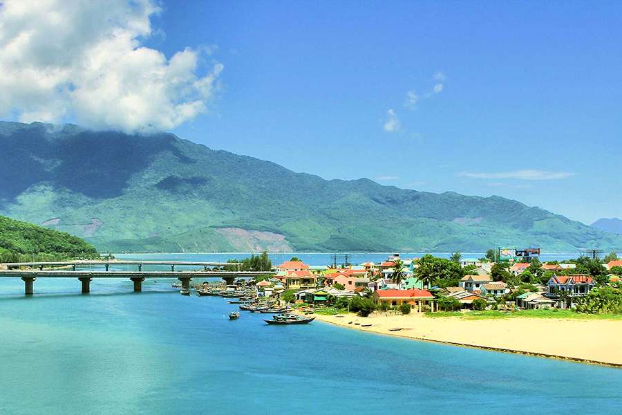 Lang Co Beach -Hue shore excursions